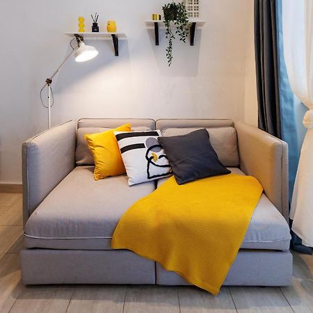 Cozy Market-Square Retreat Located In The Heart Of The 10Th District Vienne Extérieur photo