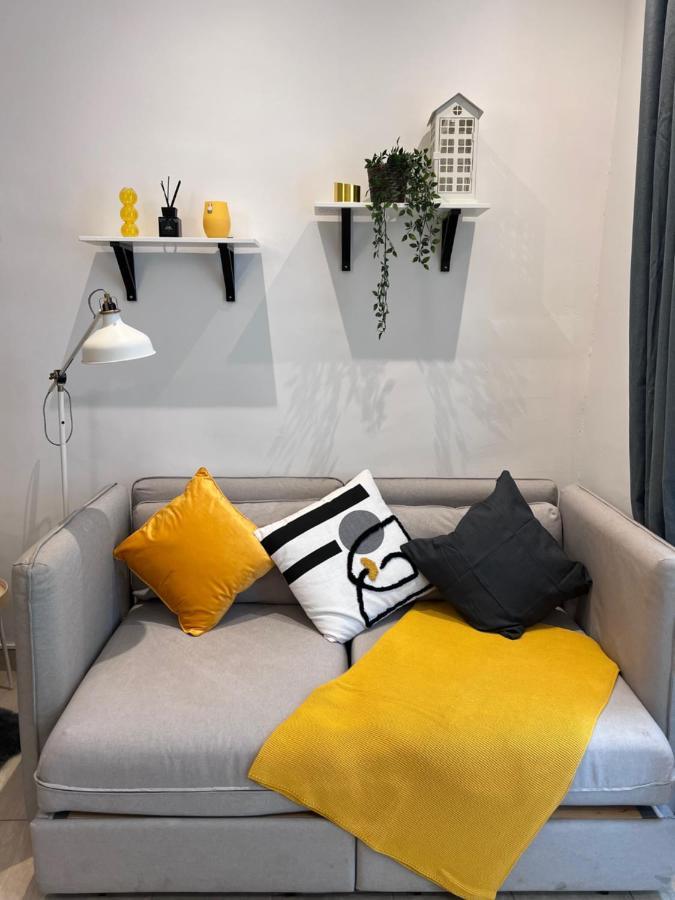 Cozy Market-Square Retreat Located In The Heart Of The 10Th District Vienne Extérieur photo