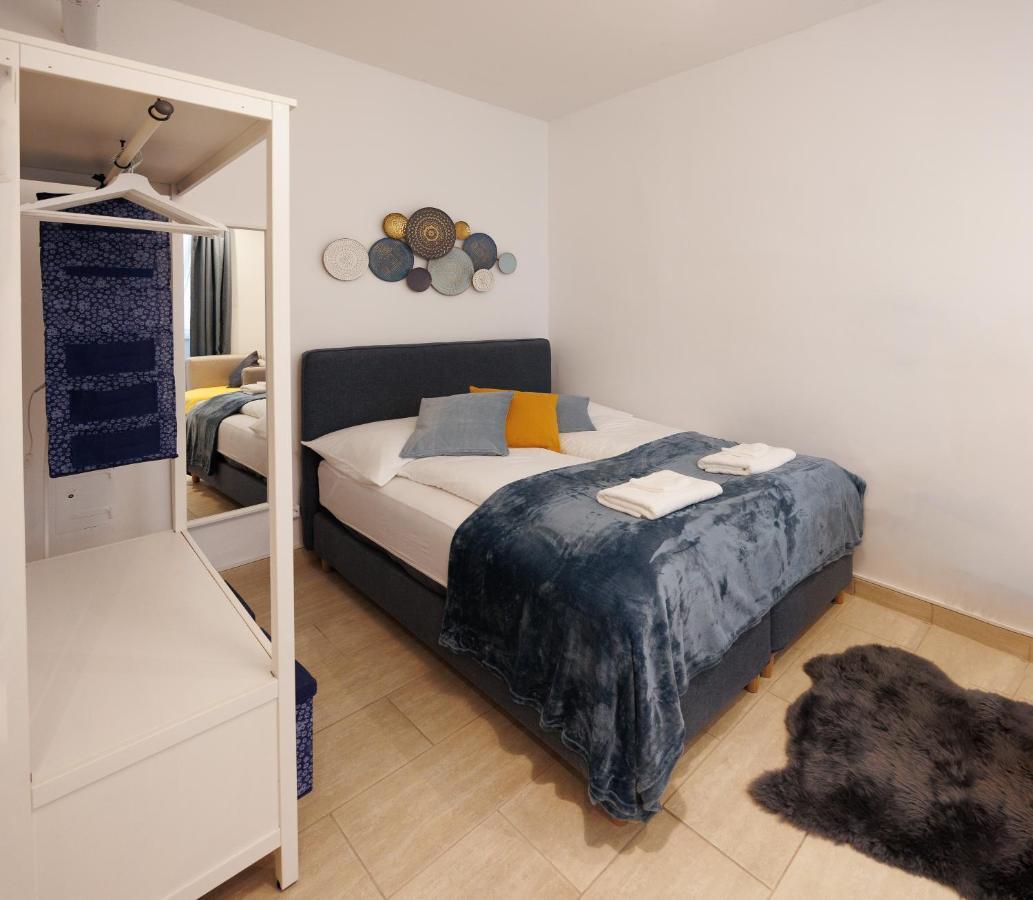 Cozy Market-Square Retreat Located In The Heart Of The 10Th District Vienne Extérieur photo